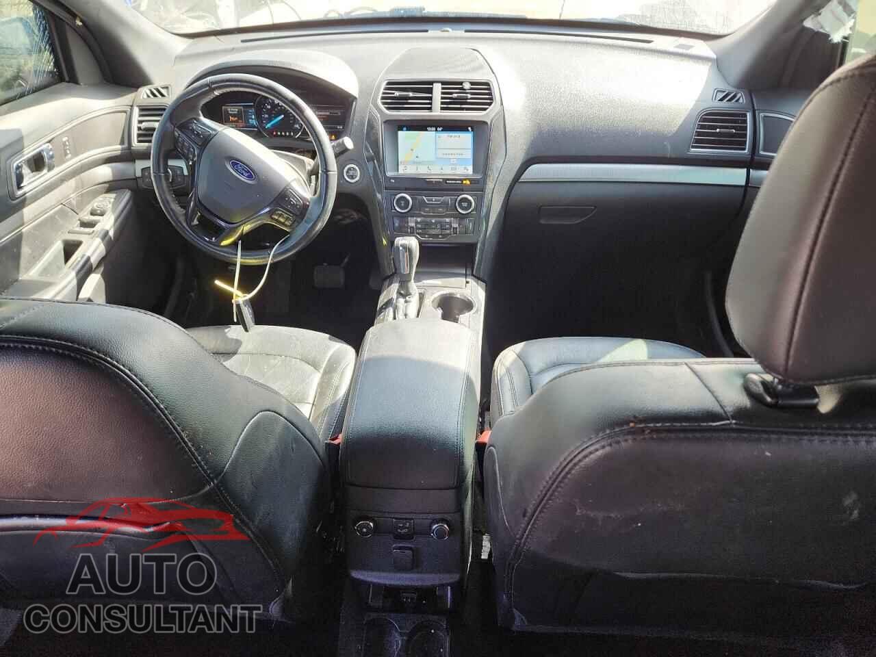 FORD EXPLORER 2018 - 1FM5K7D83JGA41381