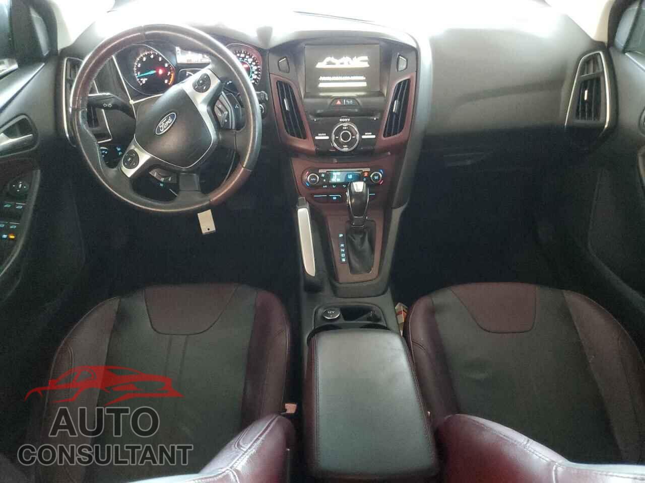 FORD FOCUS 2012 - 1FAHP3N21CL290526