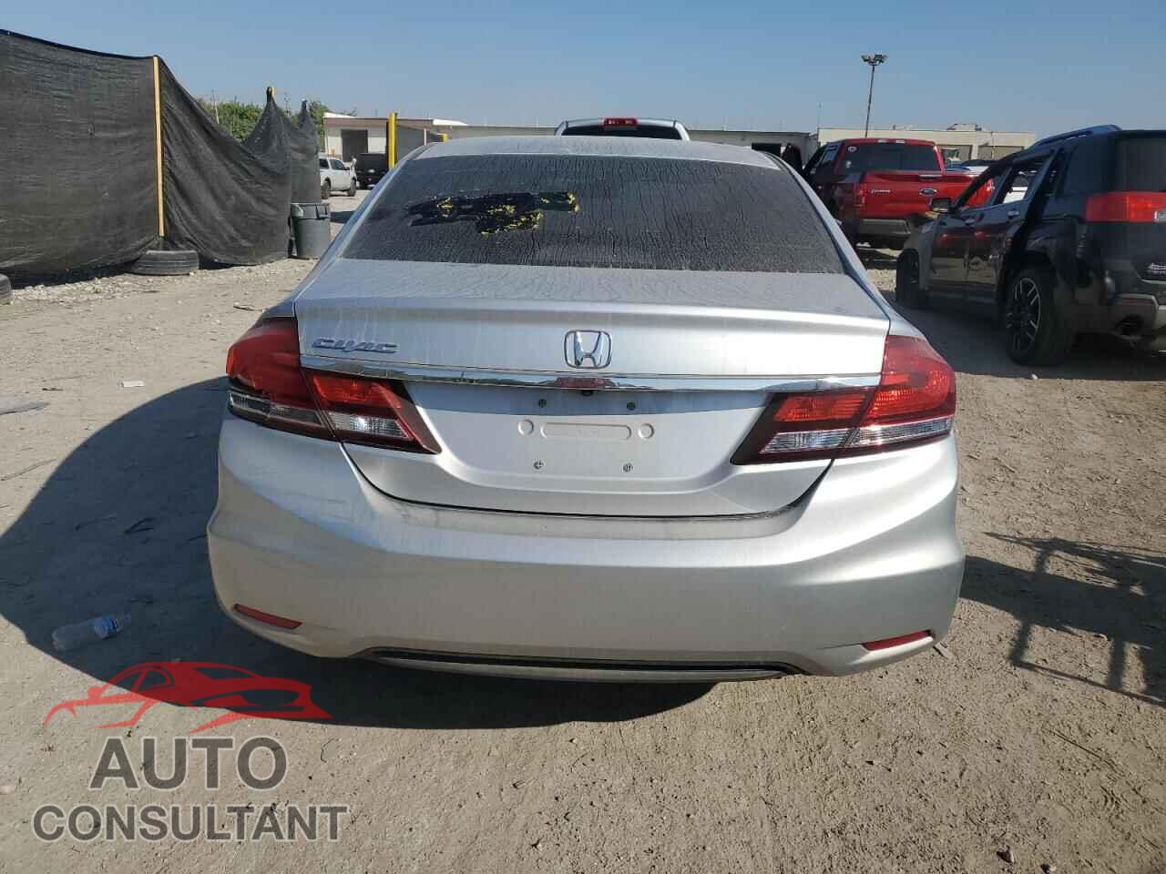 HONDA CIVIC 2013 - 2HGFB2F51DH511478