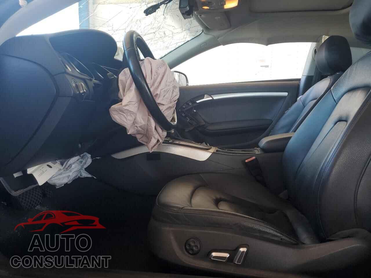 AUDI A5 2013 - WAUCFAFR4DA017033