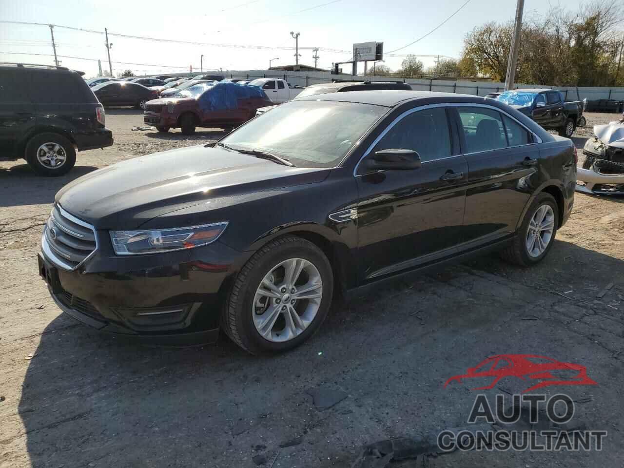 FORD TAURUS 2018 - 1FAHP2E88JG111757