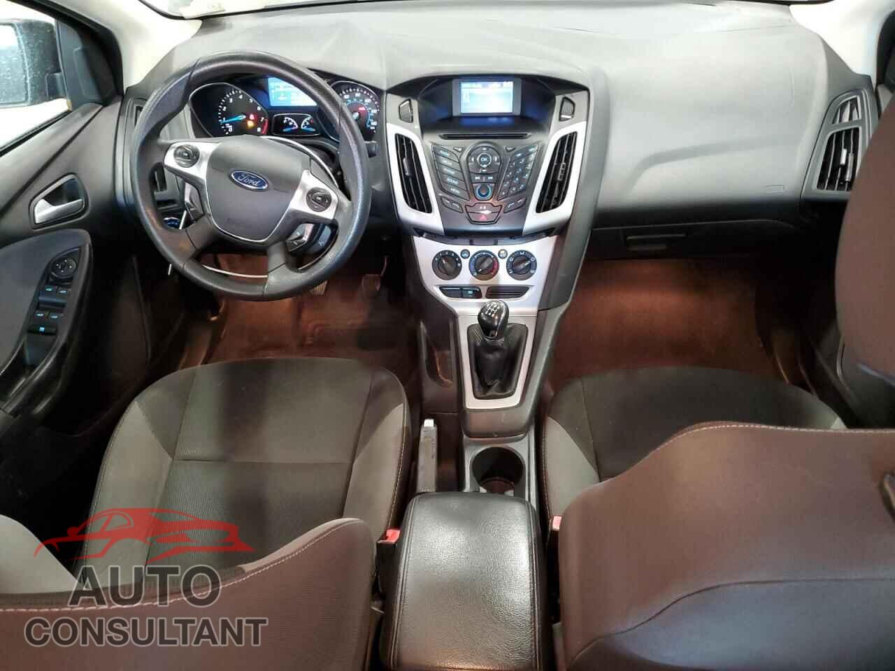 FORD FOCUS 2013 - 1FADP3F23DL282023