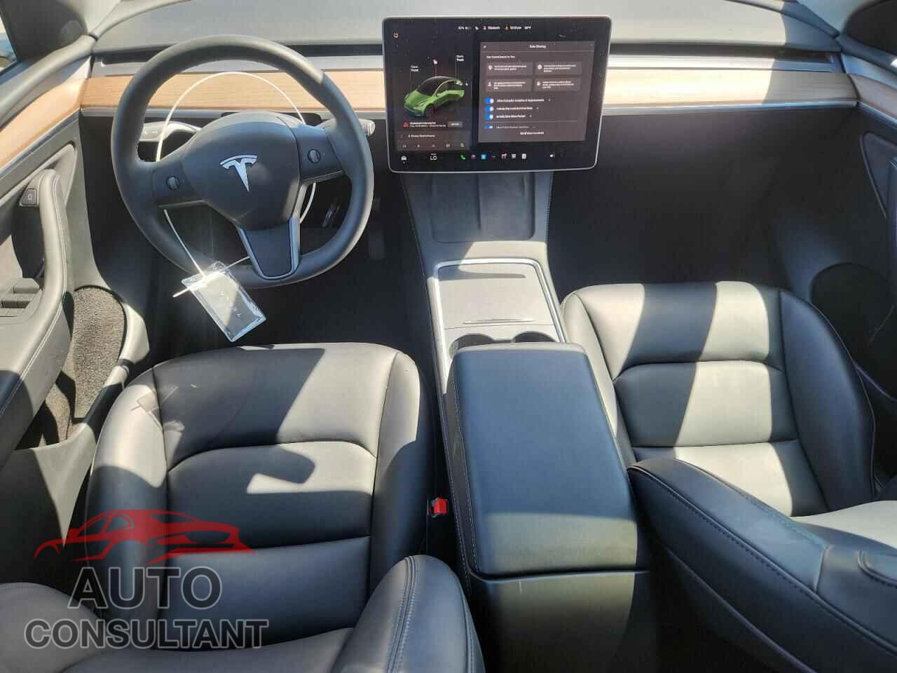 TESLA MODEL Y 2024 - 7SAYGDED5RF230457