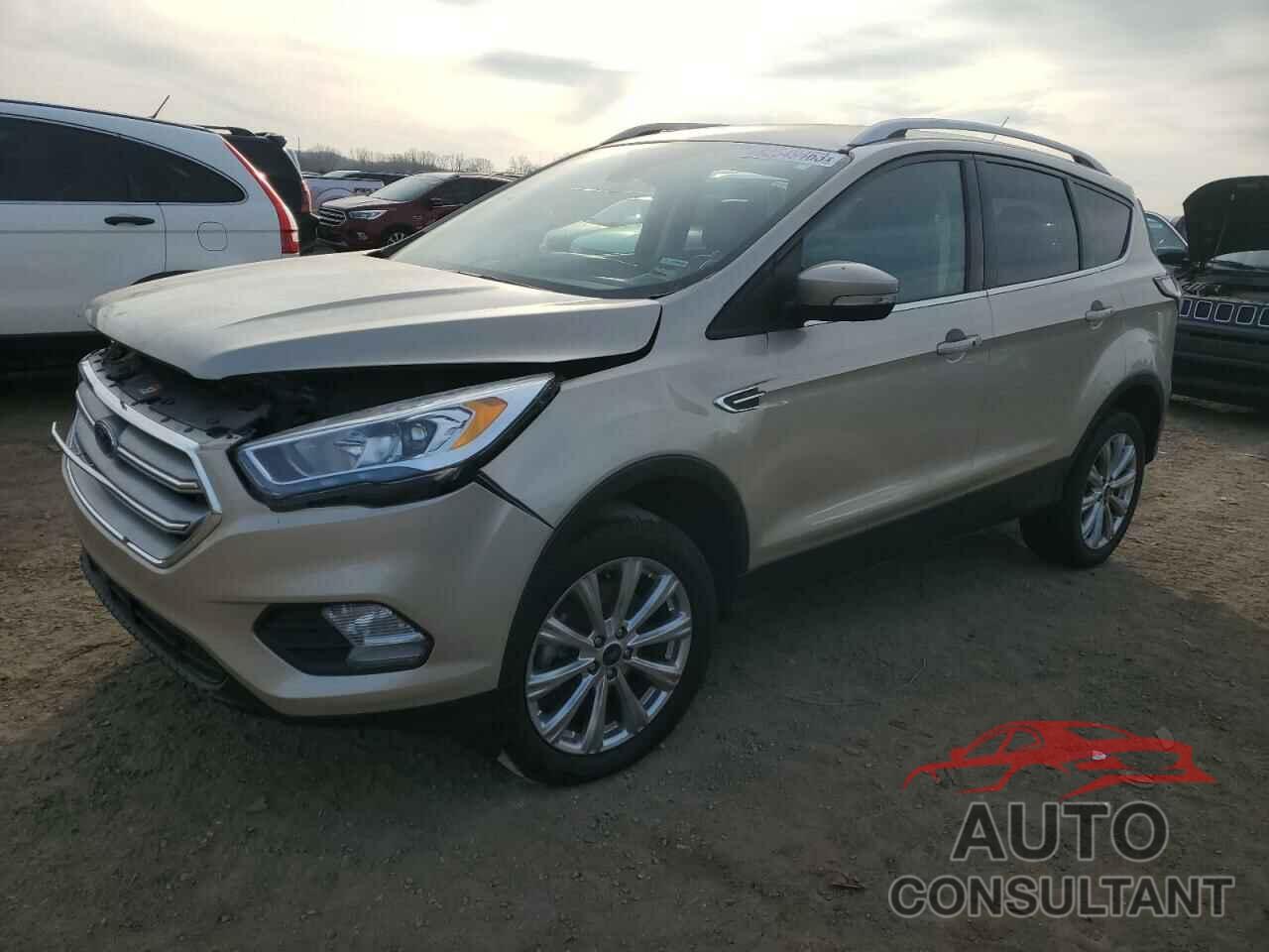 FORD ESCAPE 2017 - 1FMCU9J92HUE92632