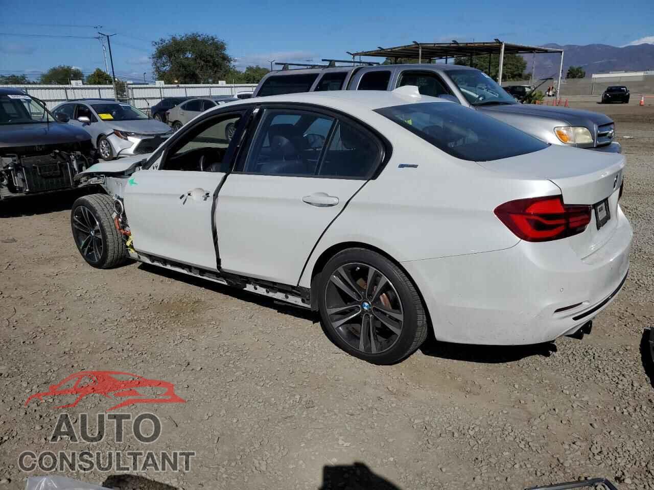 BMW 3 SERIES 2018 - WBA8E1C58JA758694