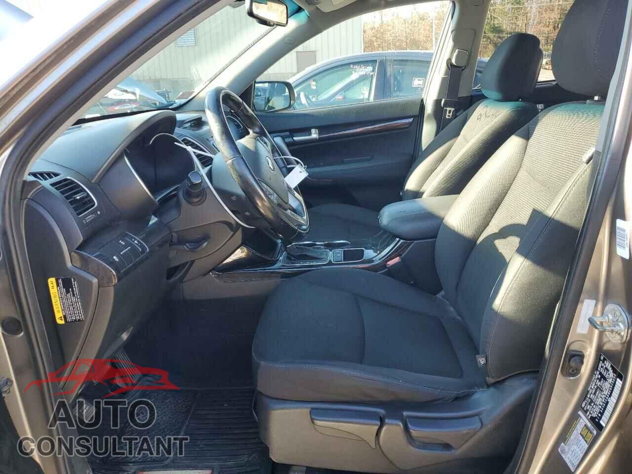KIA SORENTO 2014 - 5XYKTCA68EG515253