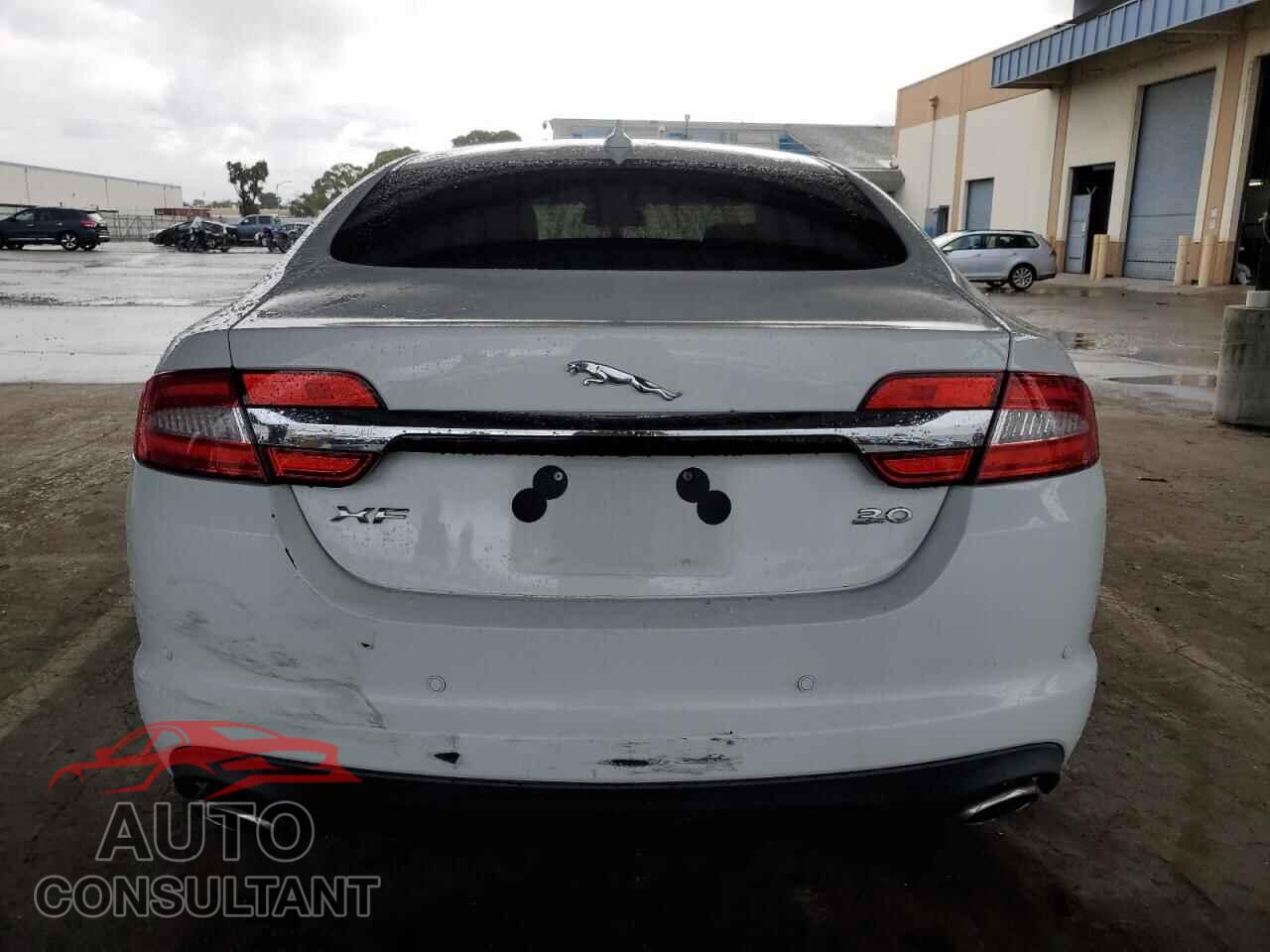 JAGUAR XF 2013 - SAJWA0E71D8S71834