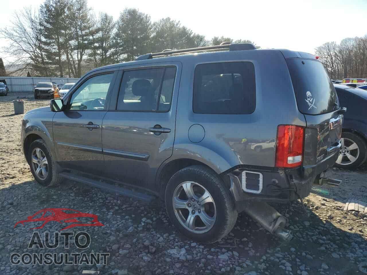 HONDA PILOT 2015 - 5FNYF4H52FB060042