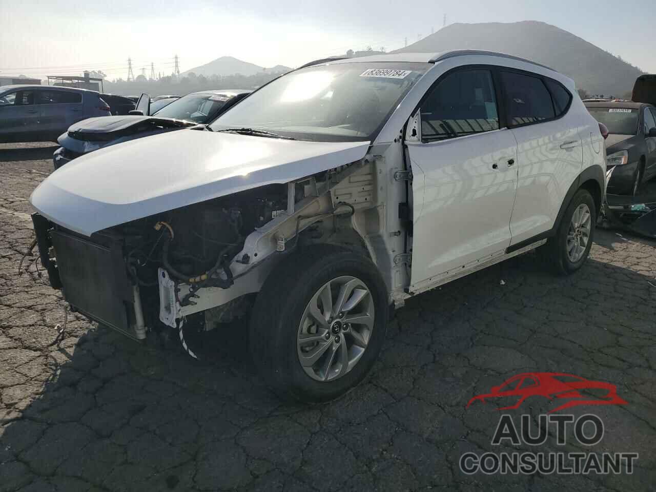 HYUNDAI TUCSON 2018 - KM8J33A45JU792120