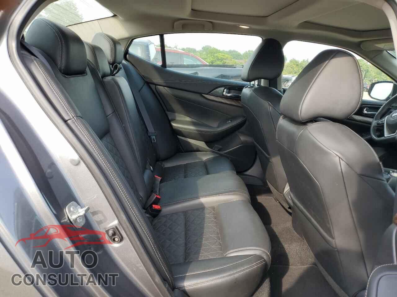 NISSAN MAXIMA 2018 - 1N4AA6AP1JC407220