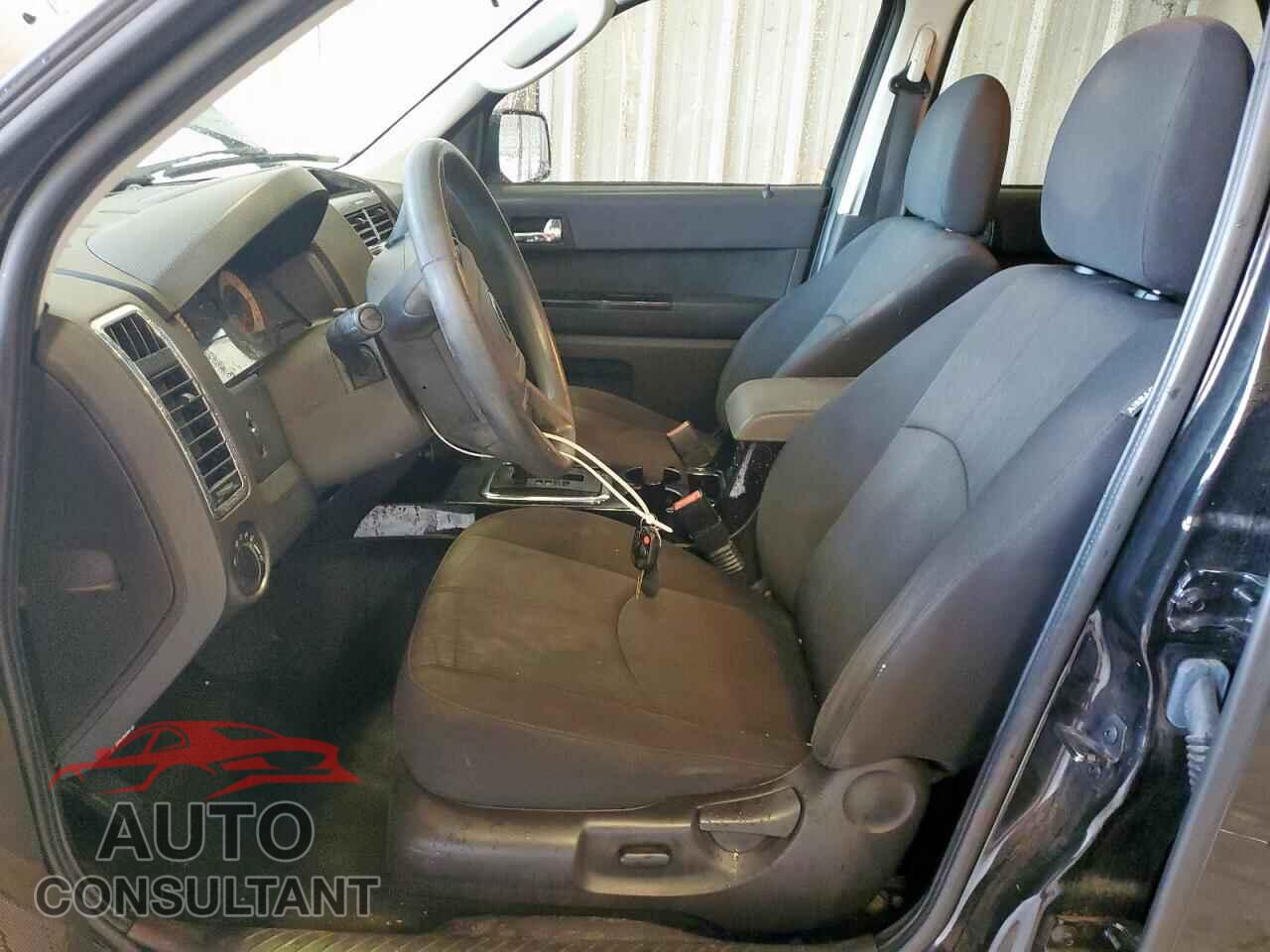 MAZDA TRIBUTE 2011 - 4F2CY0C76BKM07102