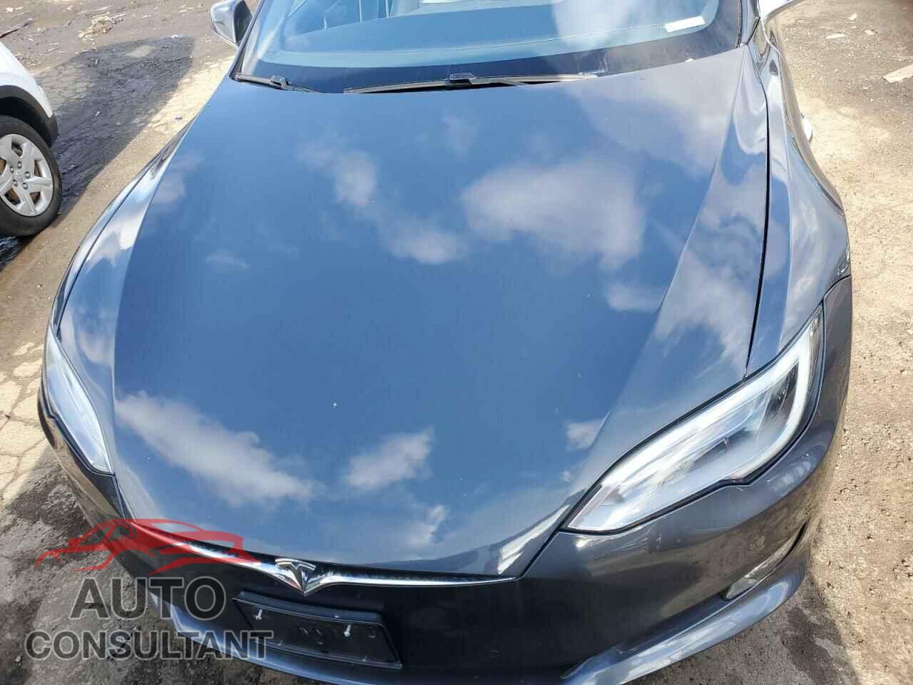 TESLA MODEL S 2017 - 5YJSA1E2XHF181207