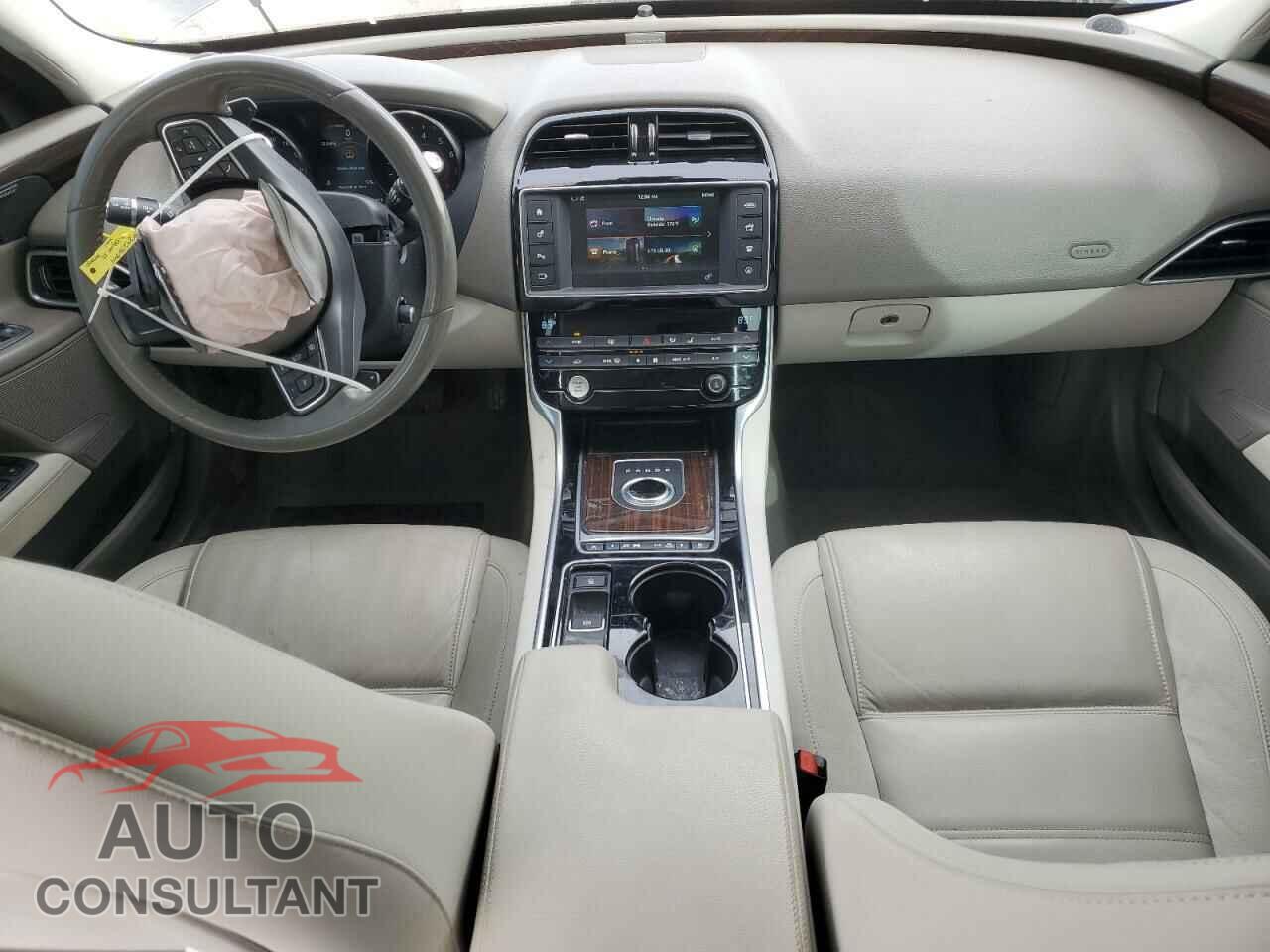 JAGUAR XE 2017 - SAJAE4BVXHA968555