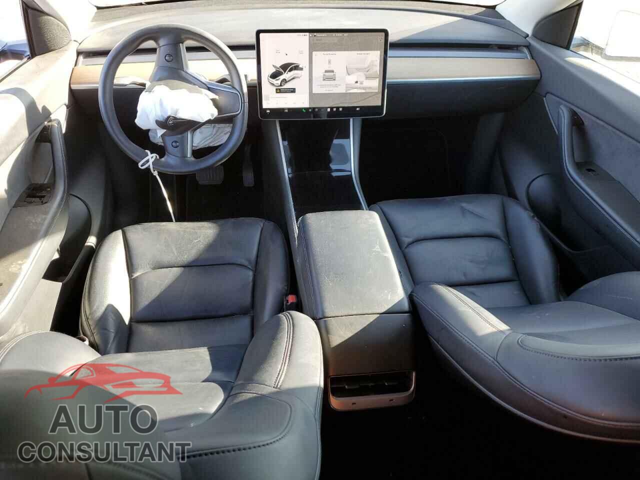 TESLA MODEL Y 2020 - 5YJYGDEE4LF015455