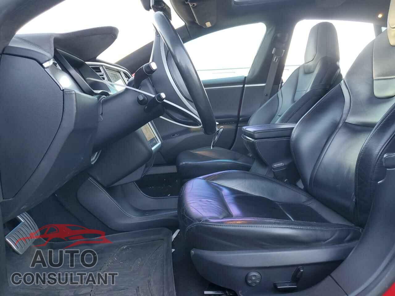 TESLA MODEL S 2015 - 5YJSA1E40FF114095