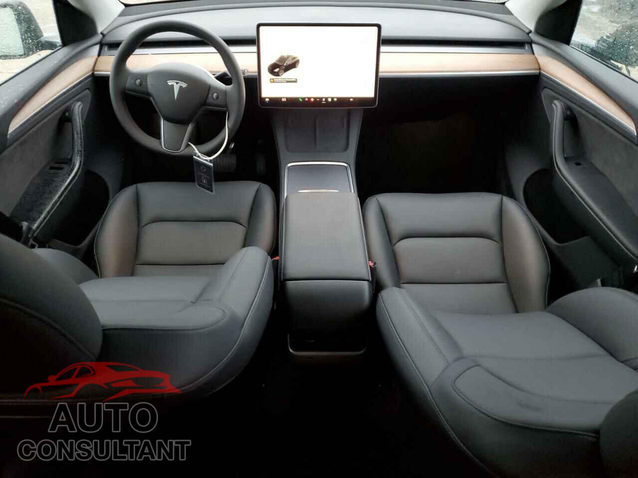 TESLA MODEL Y 2024 - 7SAYGDED0RA316532