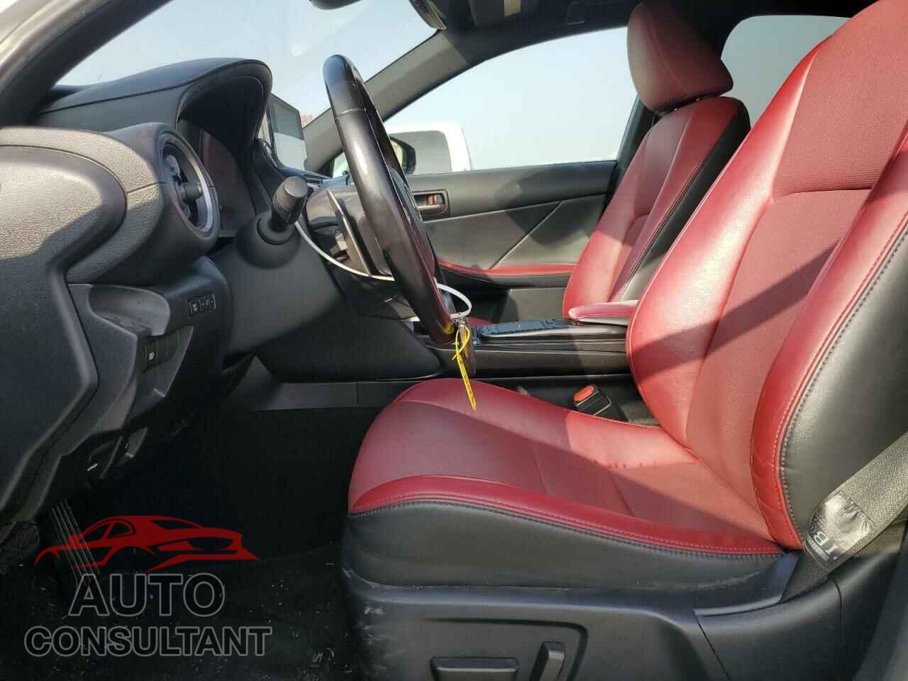 LEXUS IS 2021 - JTHAA1D20M5109746