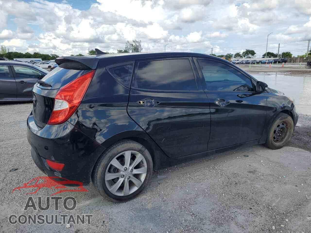 HYUNDAI ACCENT 2013 - KMHCU5AE2DU061322