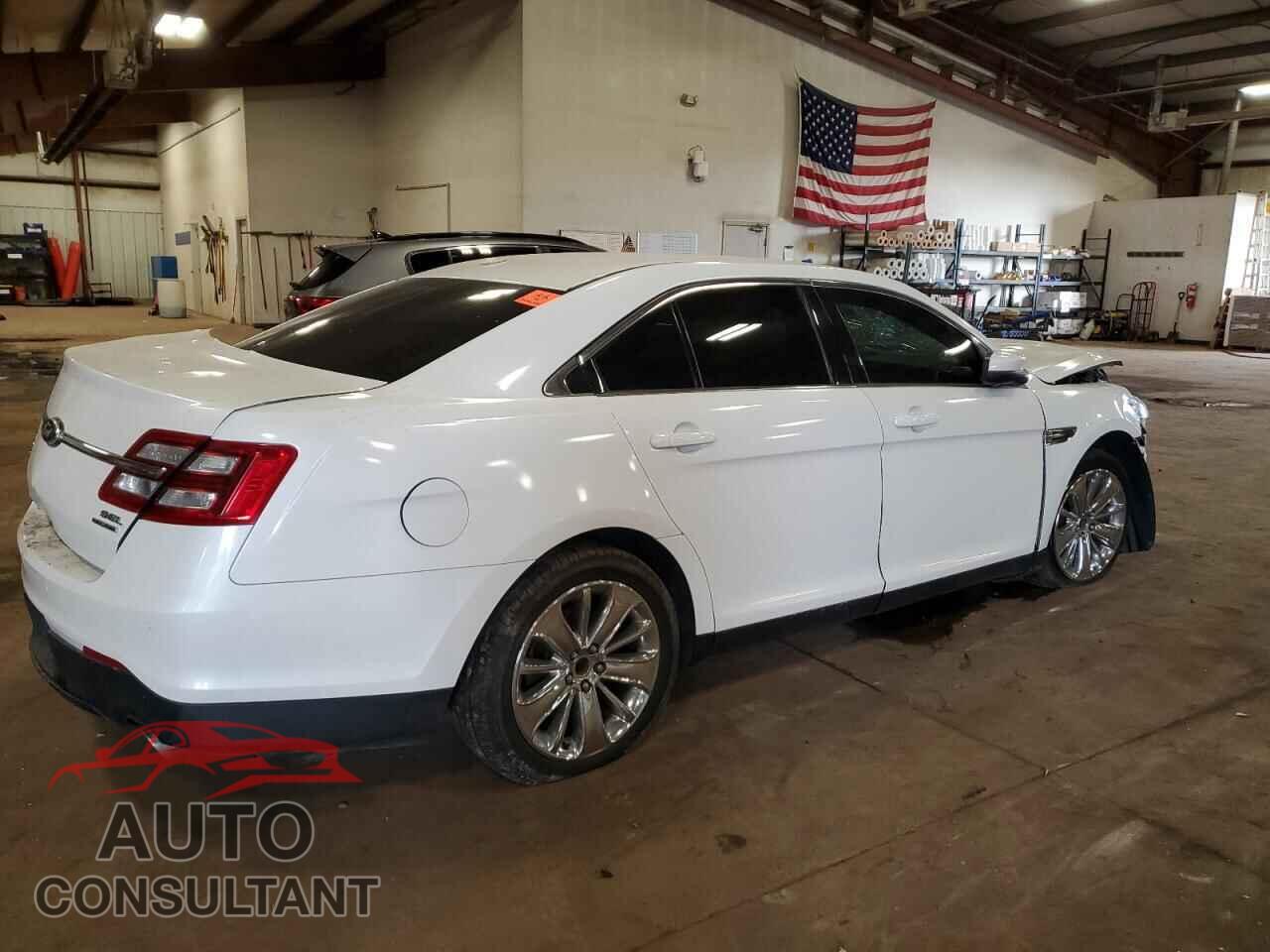 FORD TAURUS 2013 - 1FAHP2E82DG227668