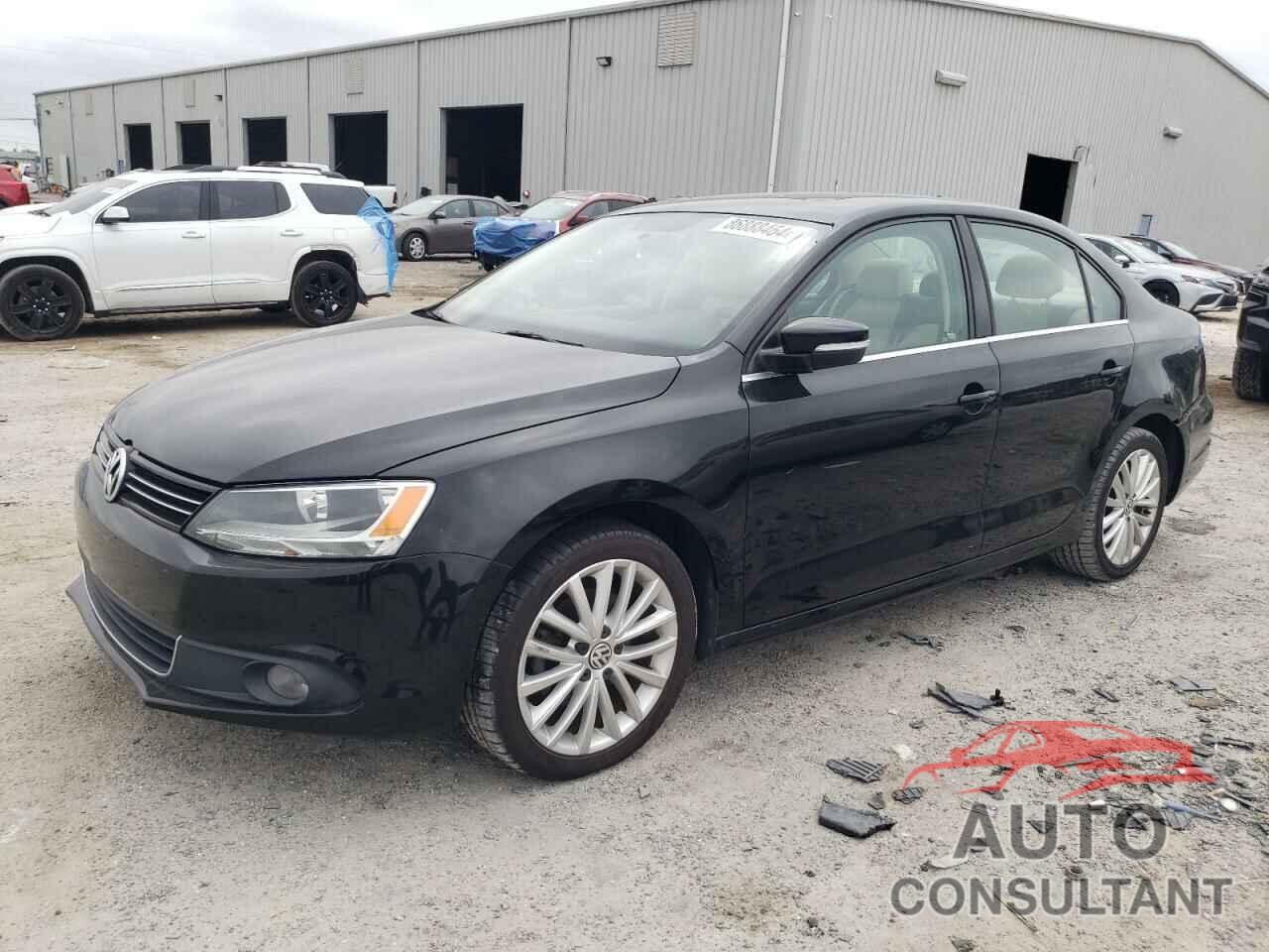 VOLKSWAGEN JETTA 2013 - 3VWLX7AJ1DM388428