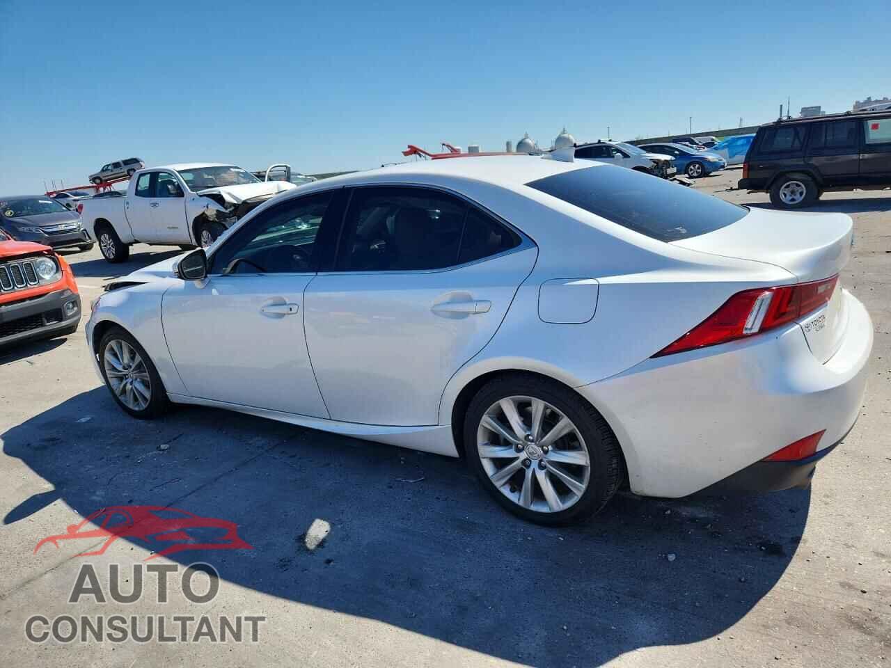 LEXUS IS 2016 - JTHBA1D22G5009642