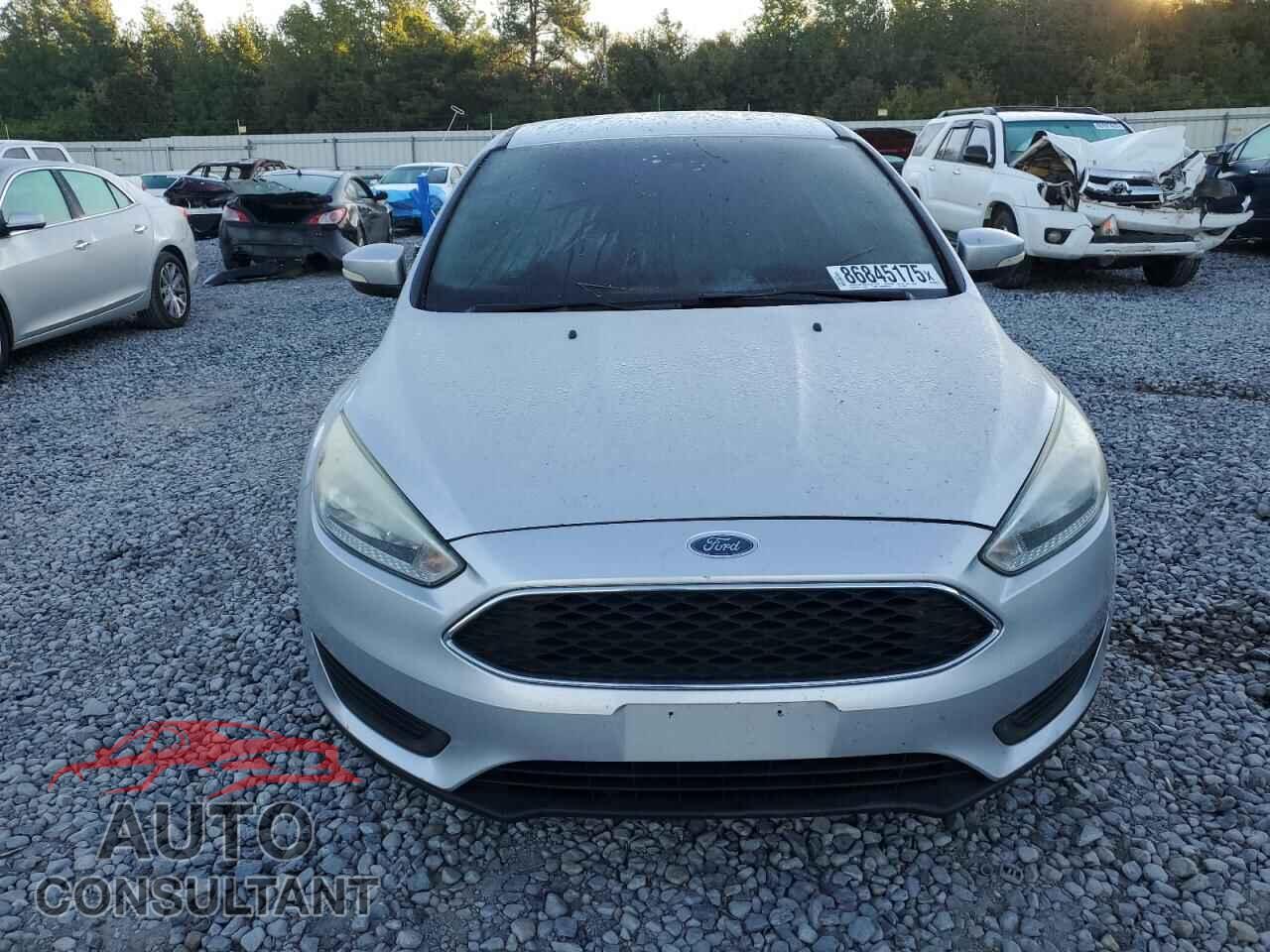 FORD FOCUS 2017 - 1FADP3F22HL259497