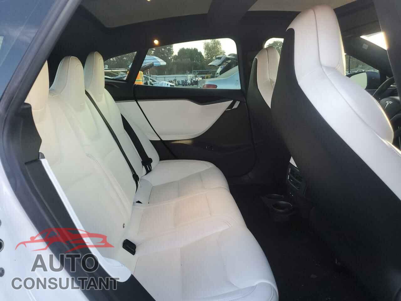 TESLA MODEL S 2018 - 5YJSA1E27JF282937