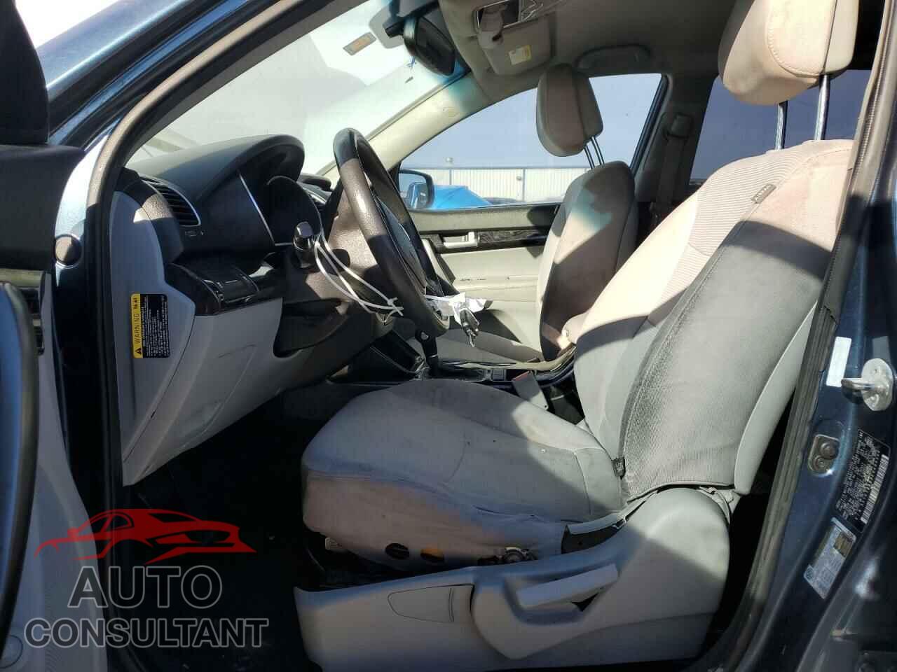 KIA SORENTO 2014 - 5XYKT3A63EG484946