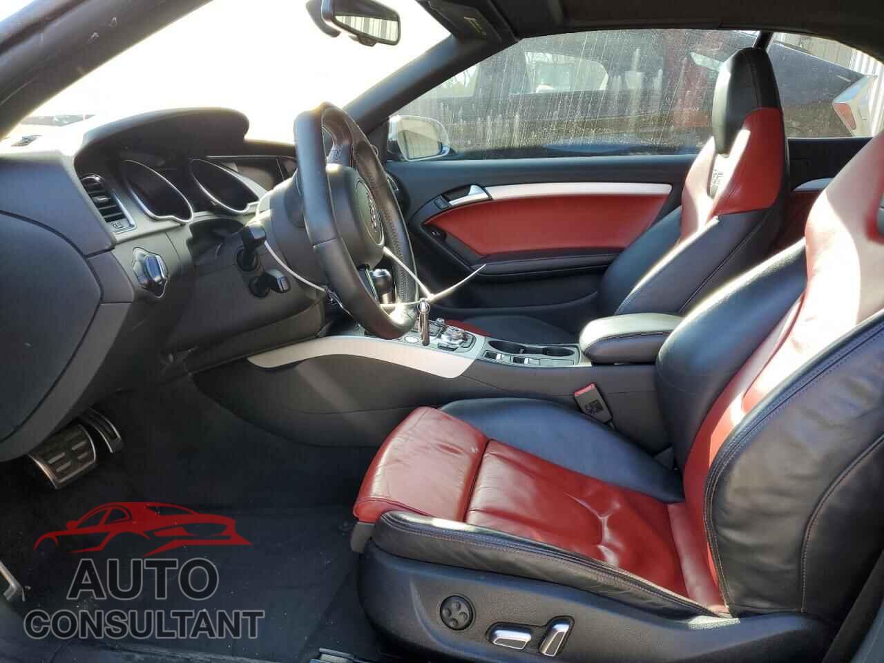 AUDI S5/RS5 2013 - WAUVGAFH4DN002800