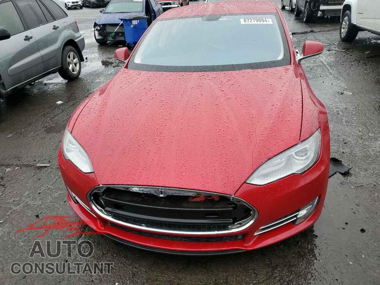 TESLA MODEL S 2013 - 5YJSA1DPXDFP13921