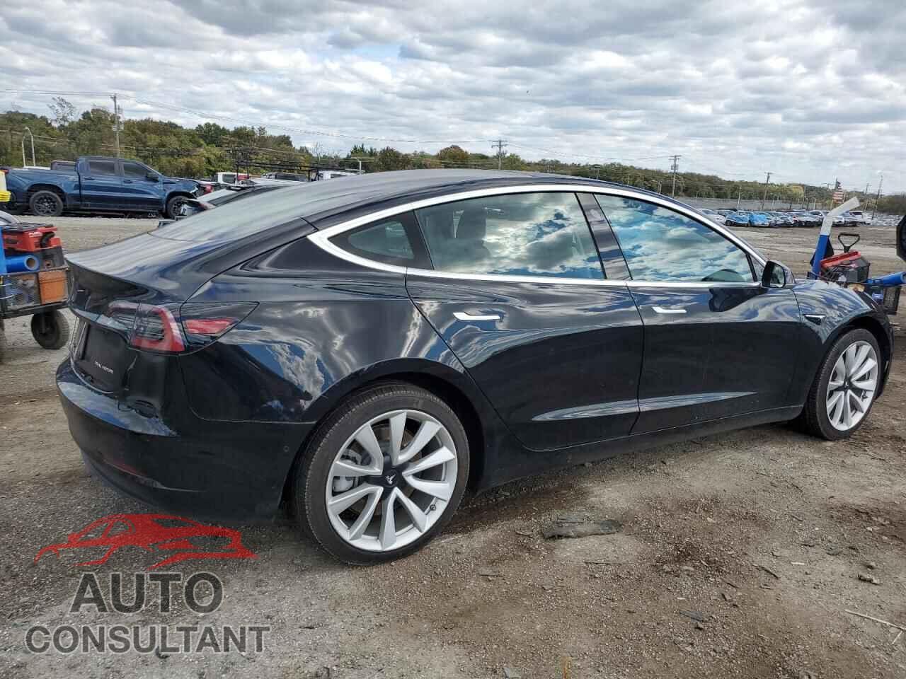 TESLA MODEL 3 2019 - 5YJ3E1EB3KF437476