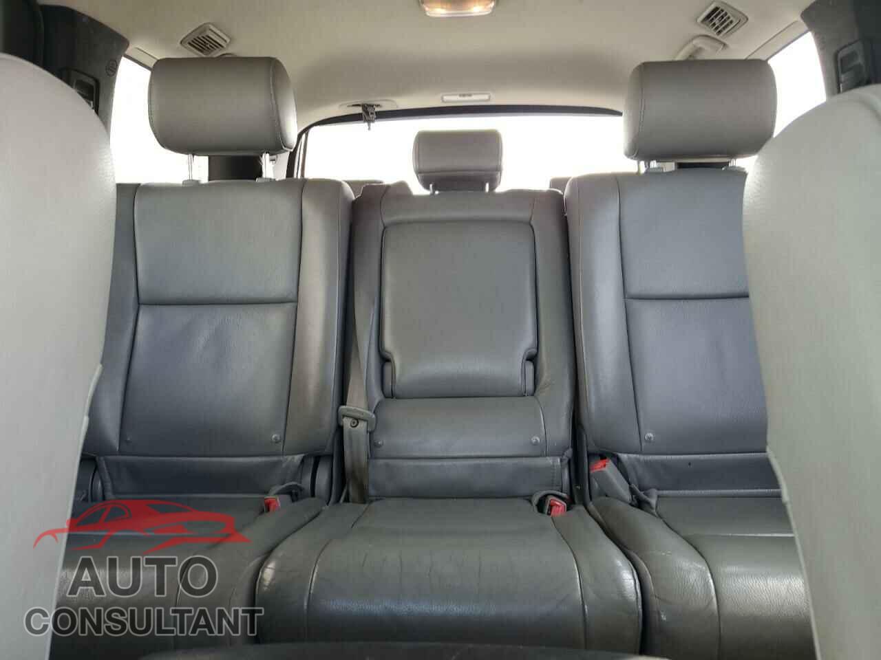 TOYOTA SEQUOIA 2011 - 5TDZM5G19BS002885