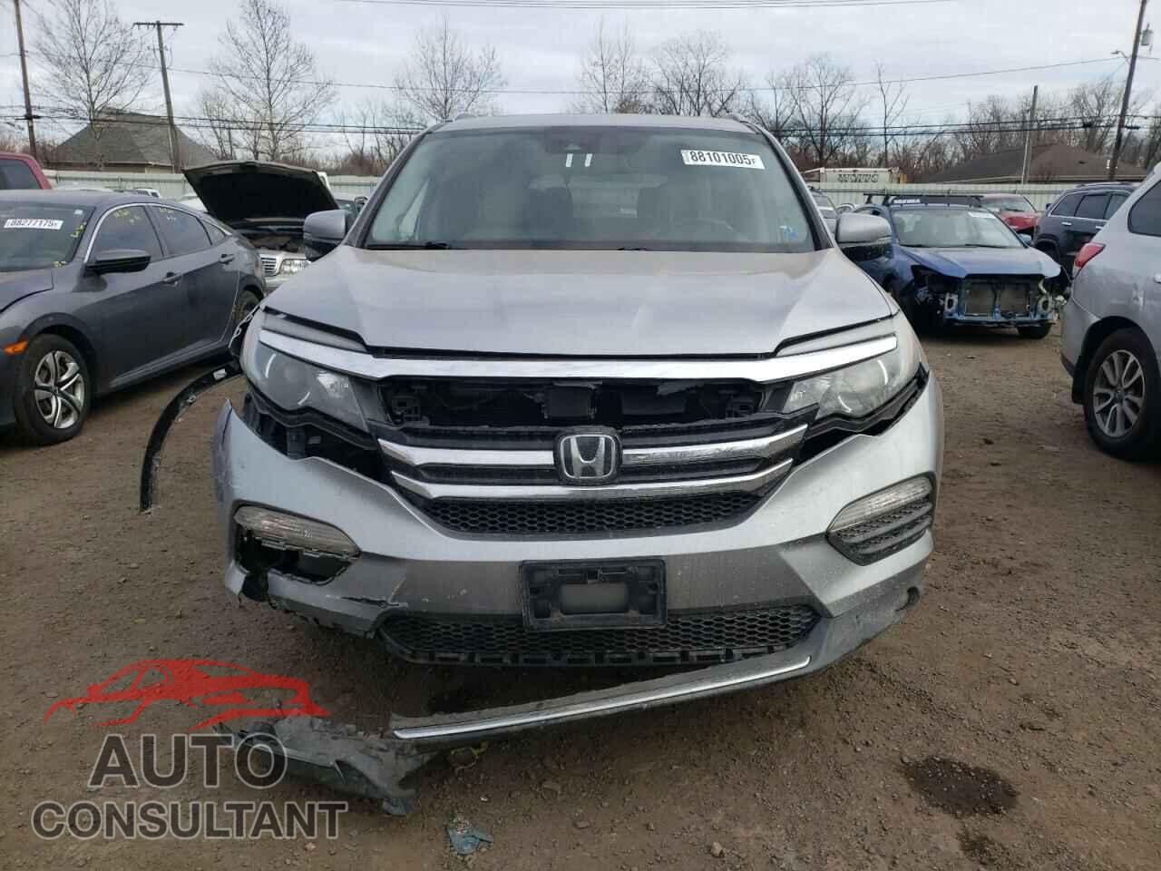 HONDA PILOT 2018 - 5FNYF6H96JB050394
