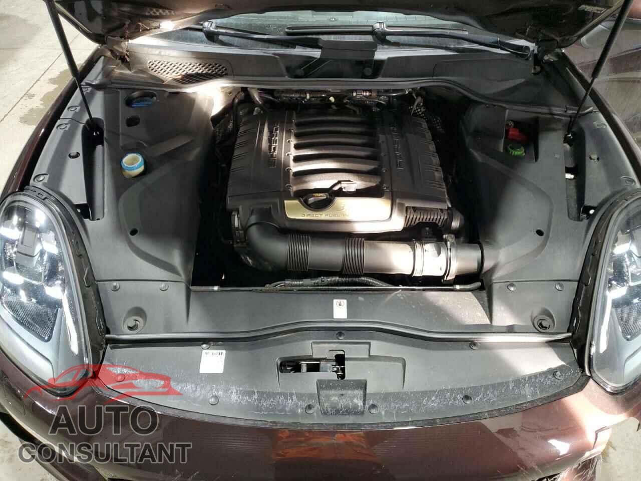 PORSCHE CAYENNE 2017 - WP1AA2A24HKA91141