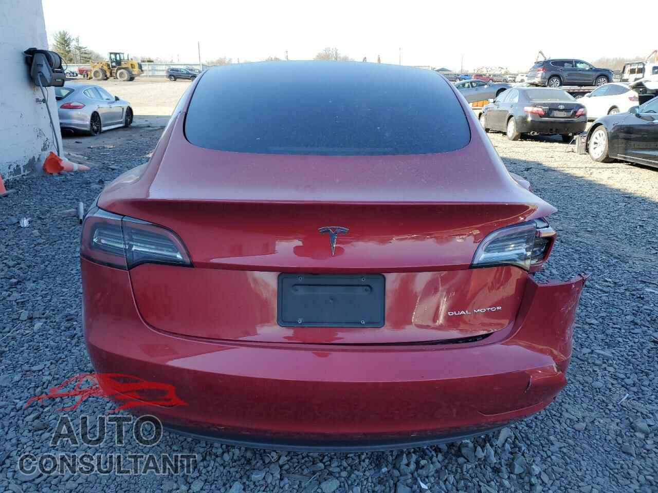 TESLA MODEL 3 2021 - 5YJ3E1EB3MF856141
