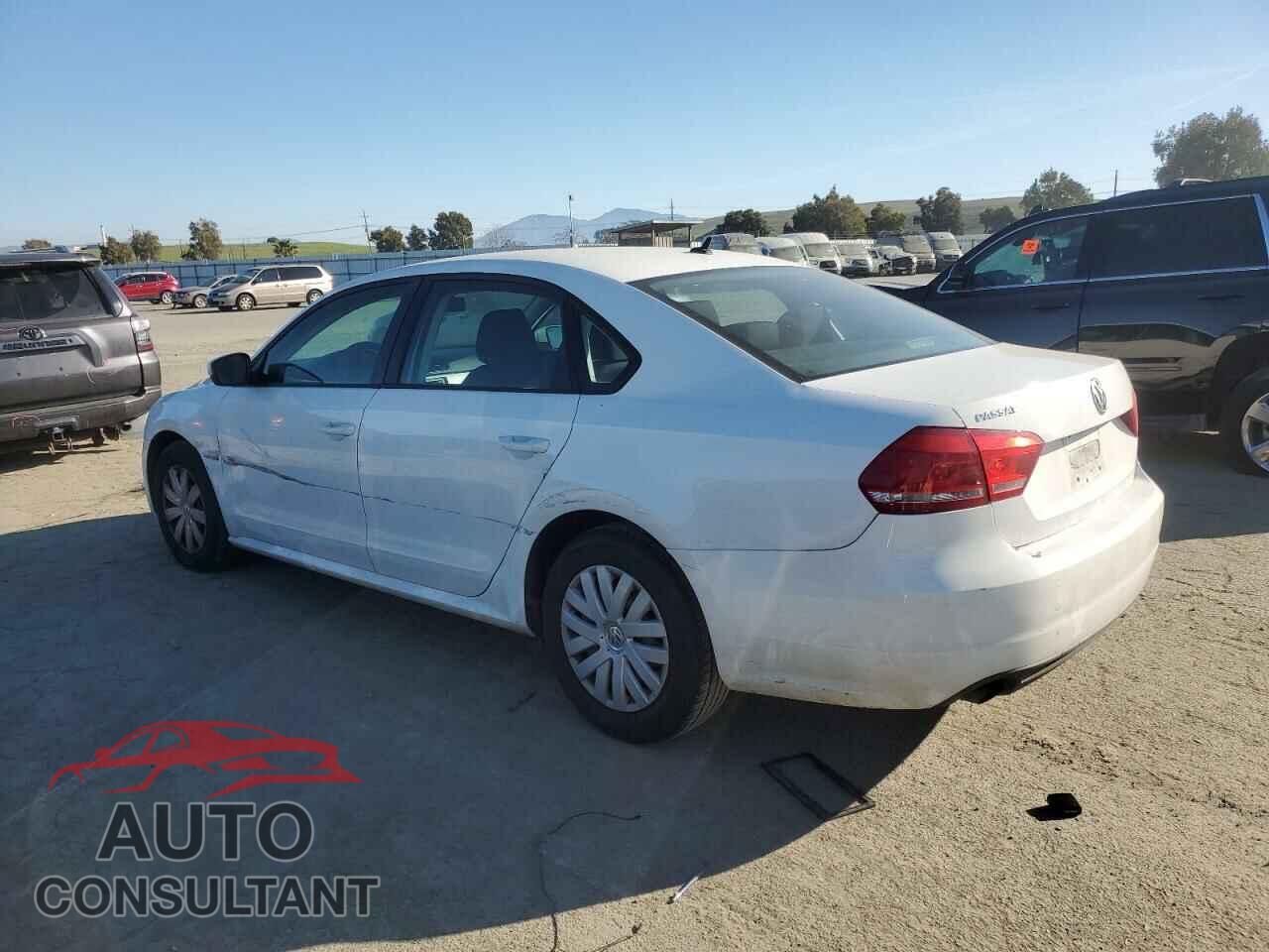 VOLKSWAGEN PASSAT 2013 - 1VWAP7A32DC002853