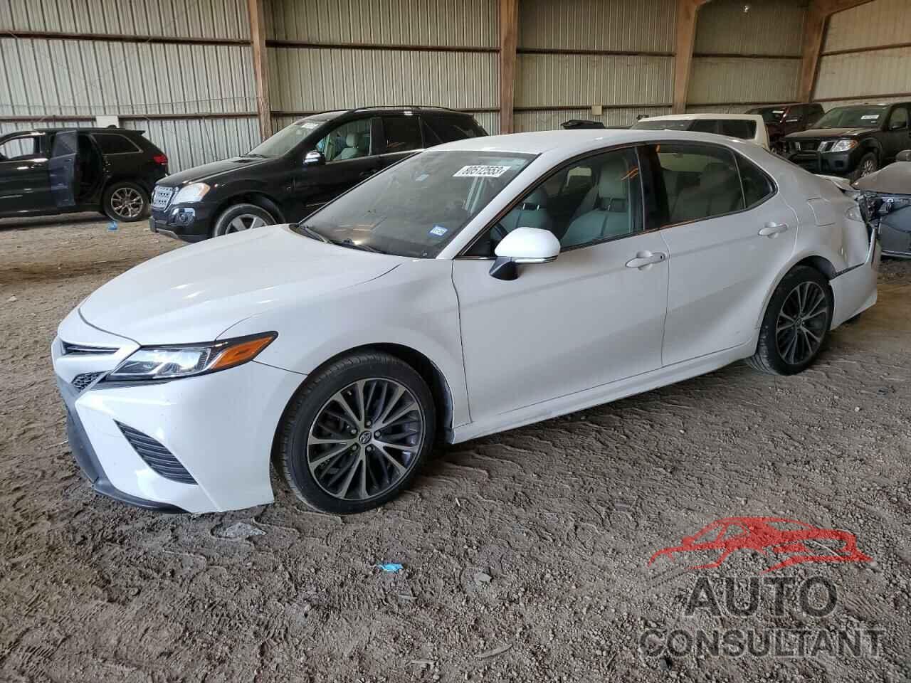 TOYOTA CAMRY 2018 - JTNB11HK4J3031541