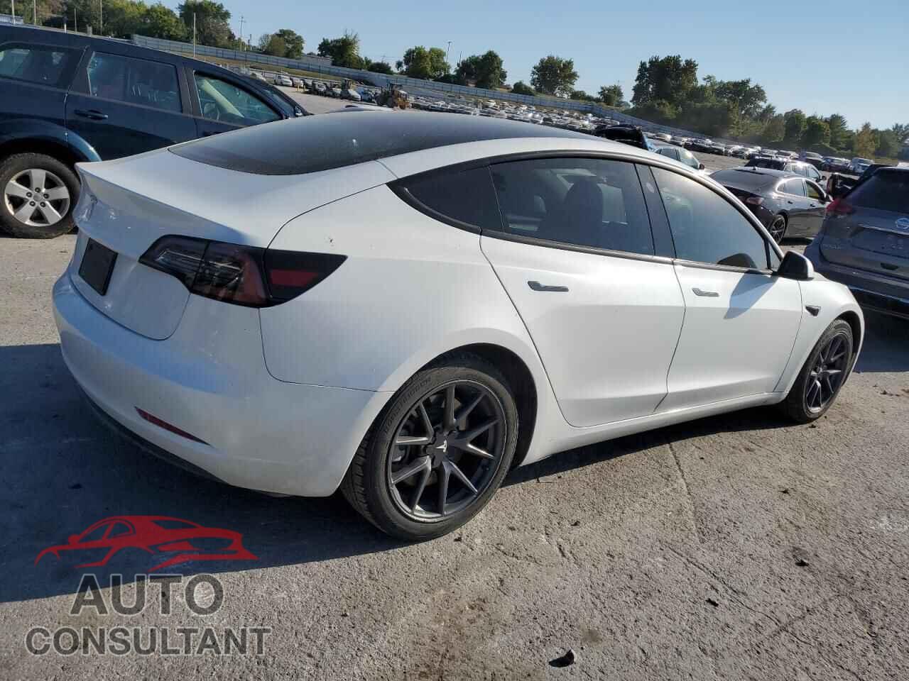TESLA MODEL 3 2023 - 5YJ3E1EA5PF454097
