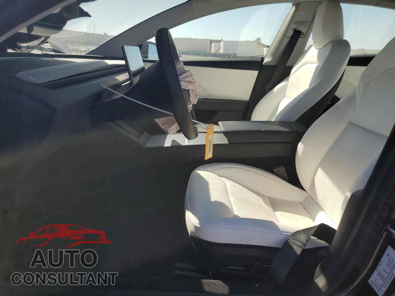 TESLA MODEL 3 2024 - 5YJ3E1EA2RF800898