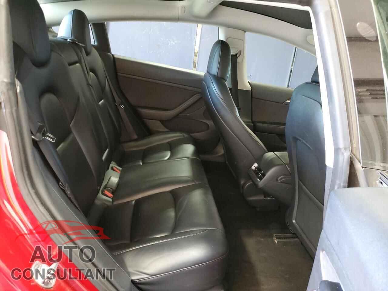 TESLA MODEL 3 2022 - 5YJ3E1EA7NF190152