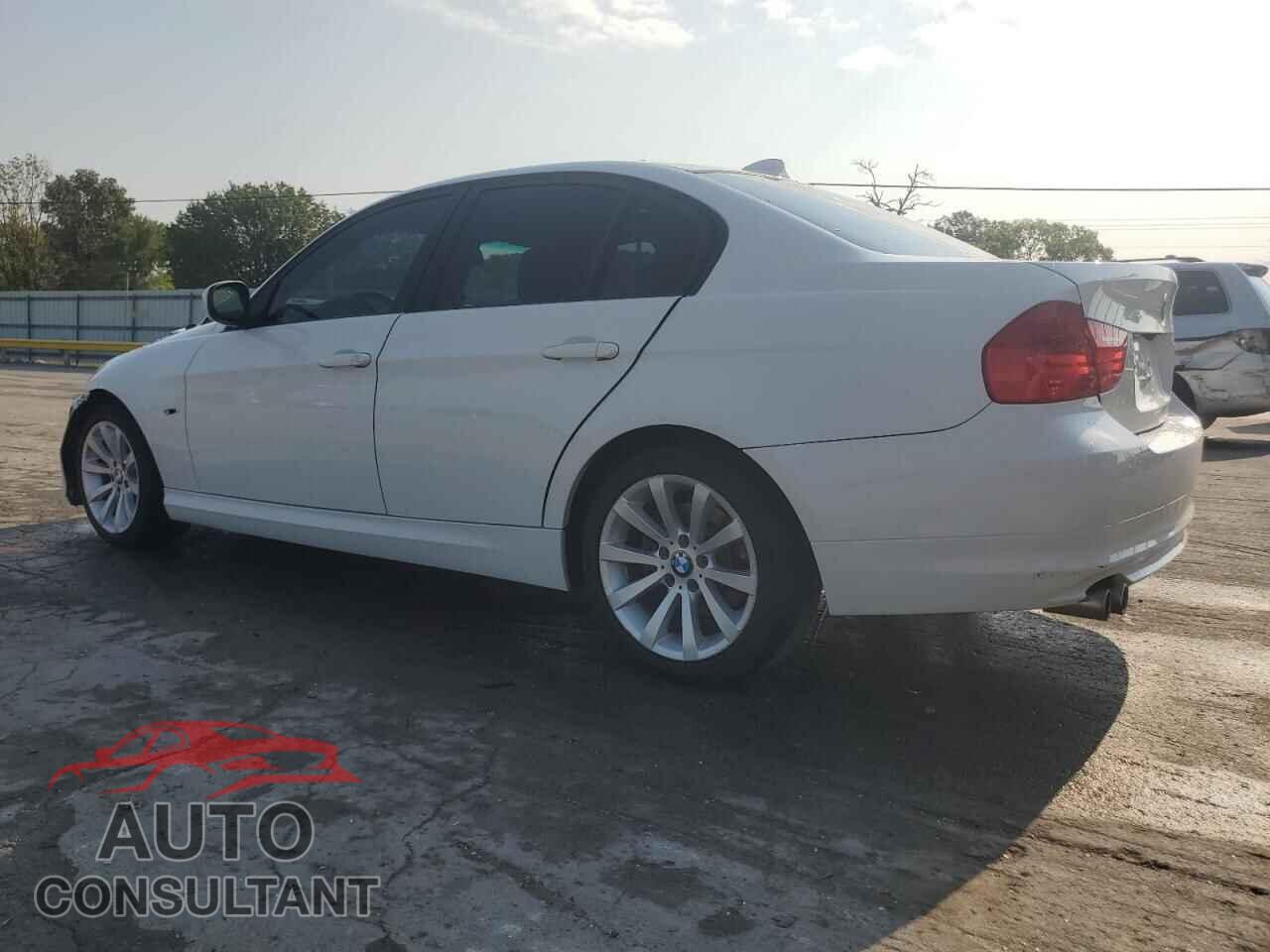 BMW 3 SERIES 2011 - WBAPH7C56BE677550