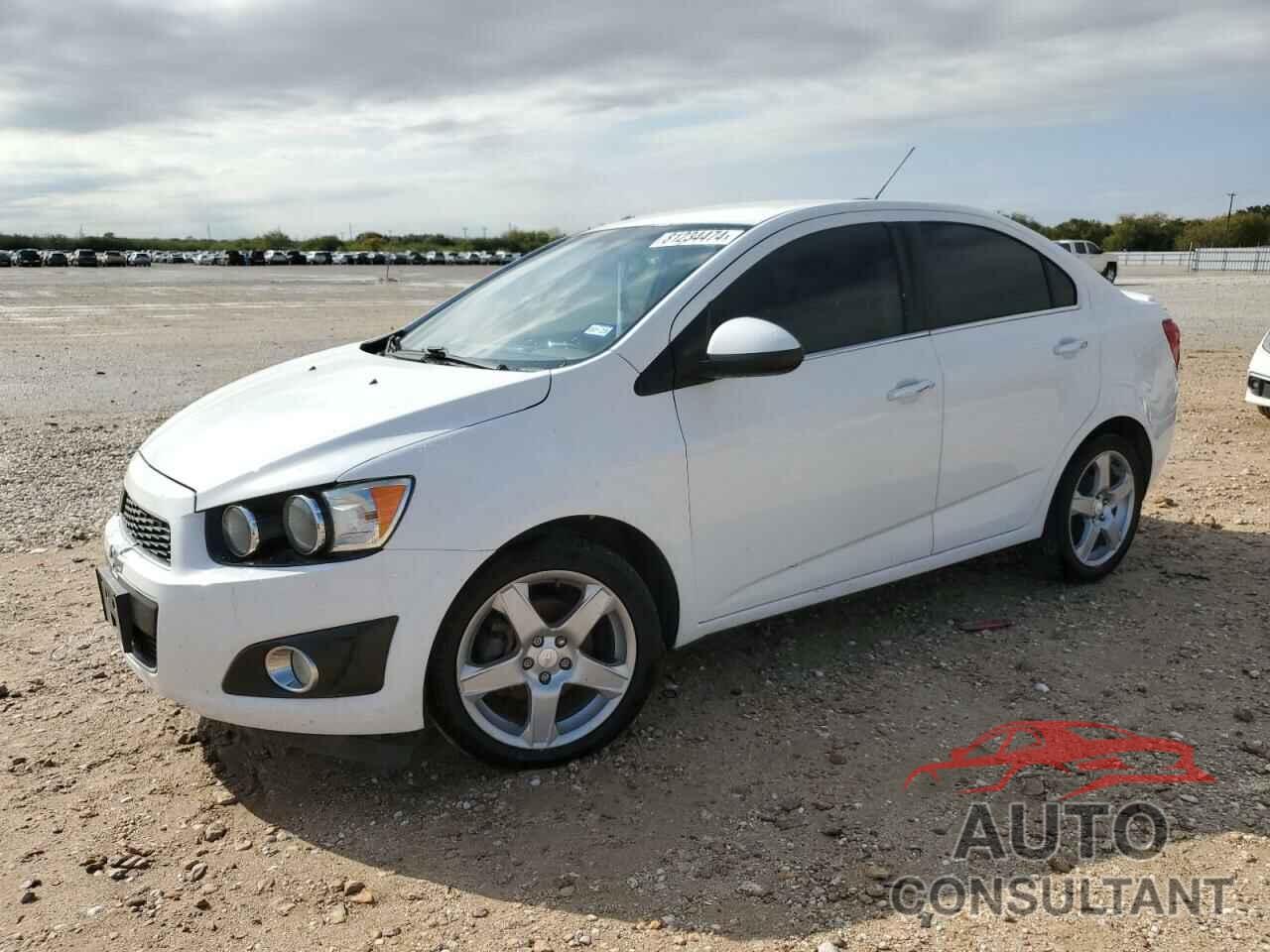 CHEVROLET SONIC 2015 - 1G1JE5SBXF4206079