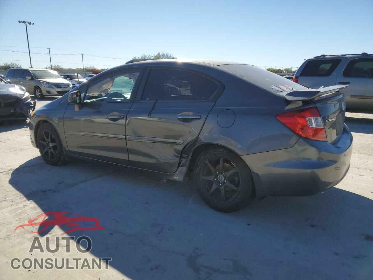 HONDA CIVIC 2012 - 2HGFB2F86CH547305