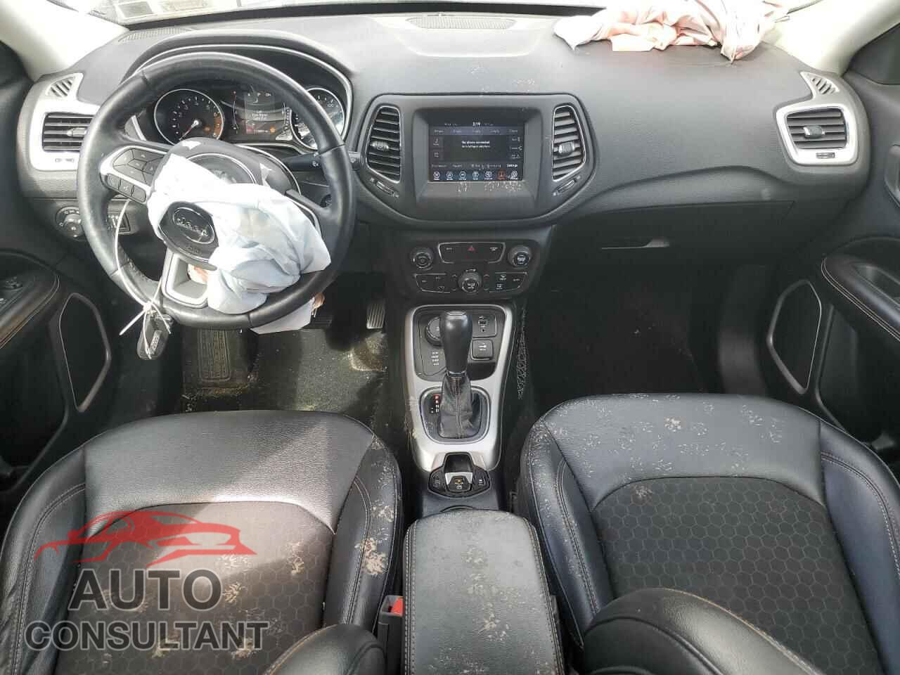 JEEP COMPASS 2019 - 3C4NJDBB7KT661104