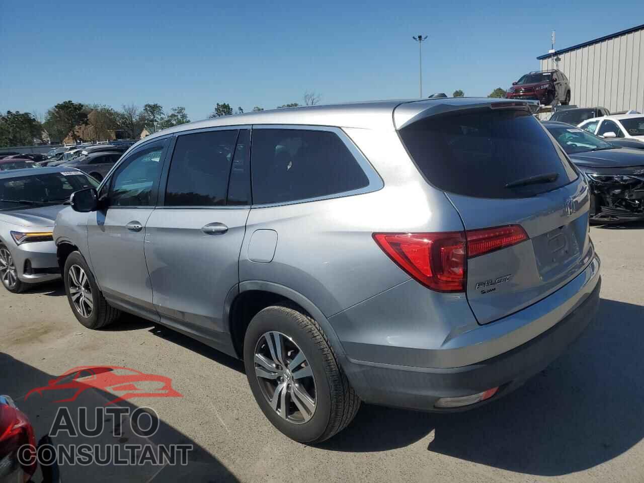 HONDA PILOT 2017 - 5FNYF6H79HB080739