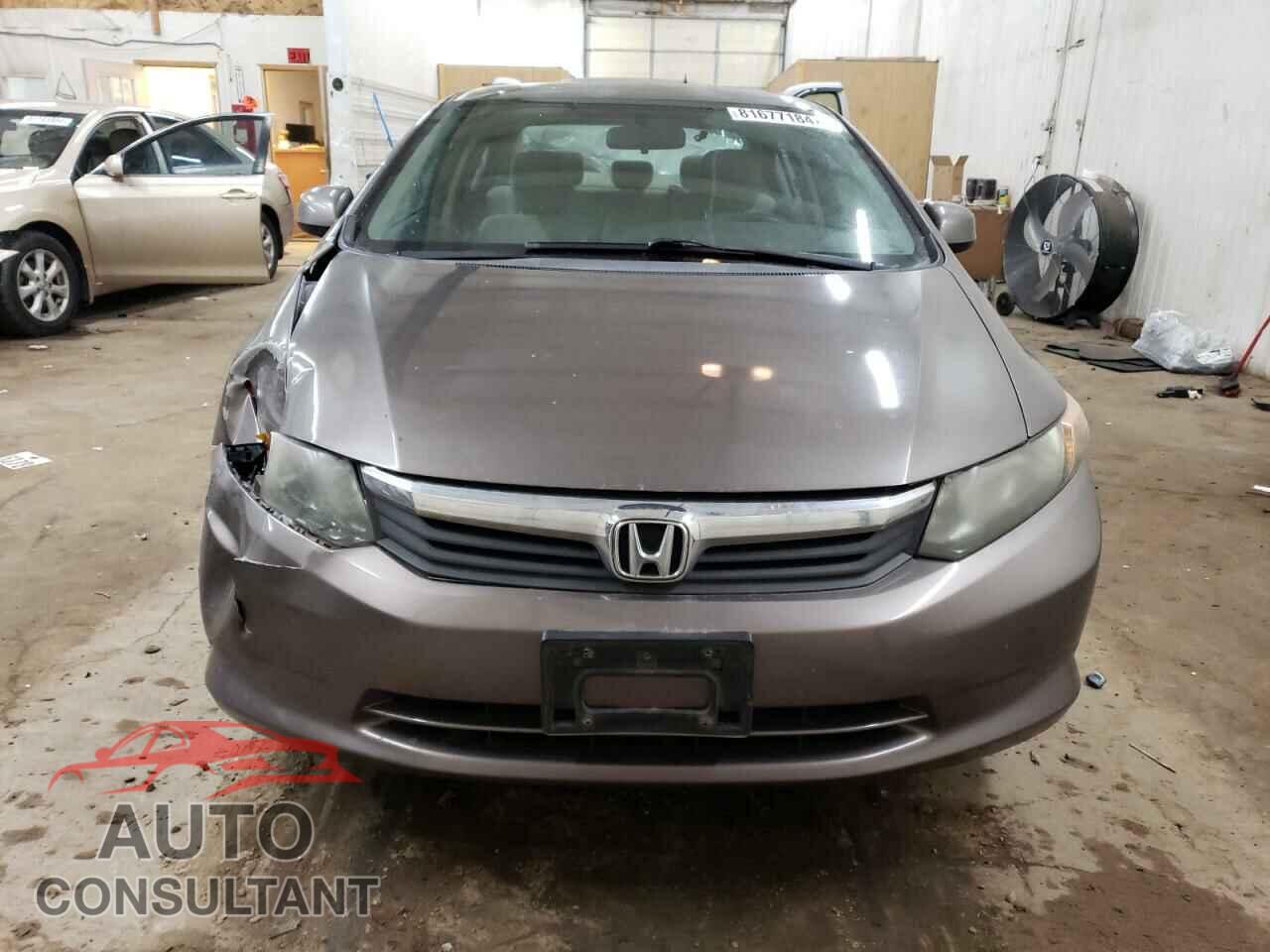 HONDA CIVIC 2012 - 2HGFB2E56CH528700