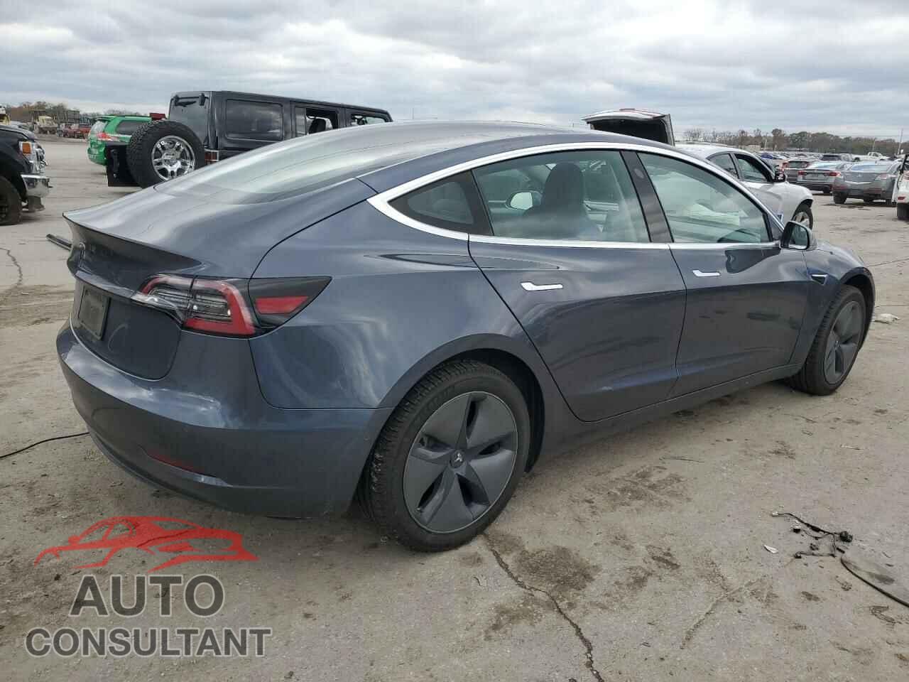 TESLA MODEL 3 2020 - 5YJ3E1EA2LF658236