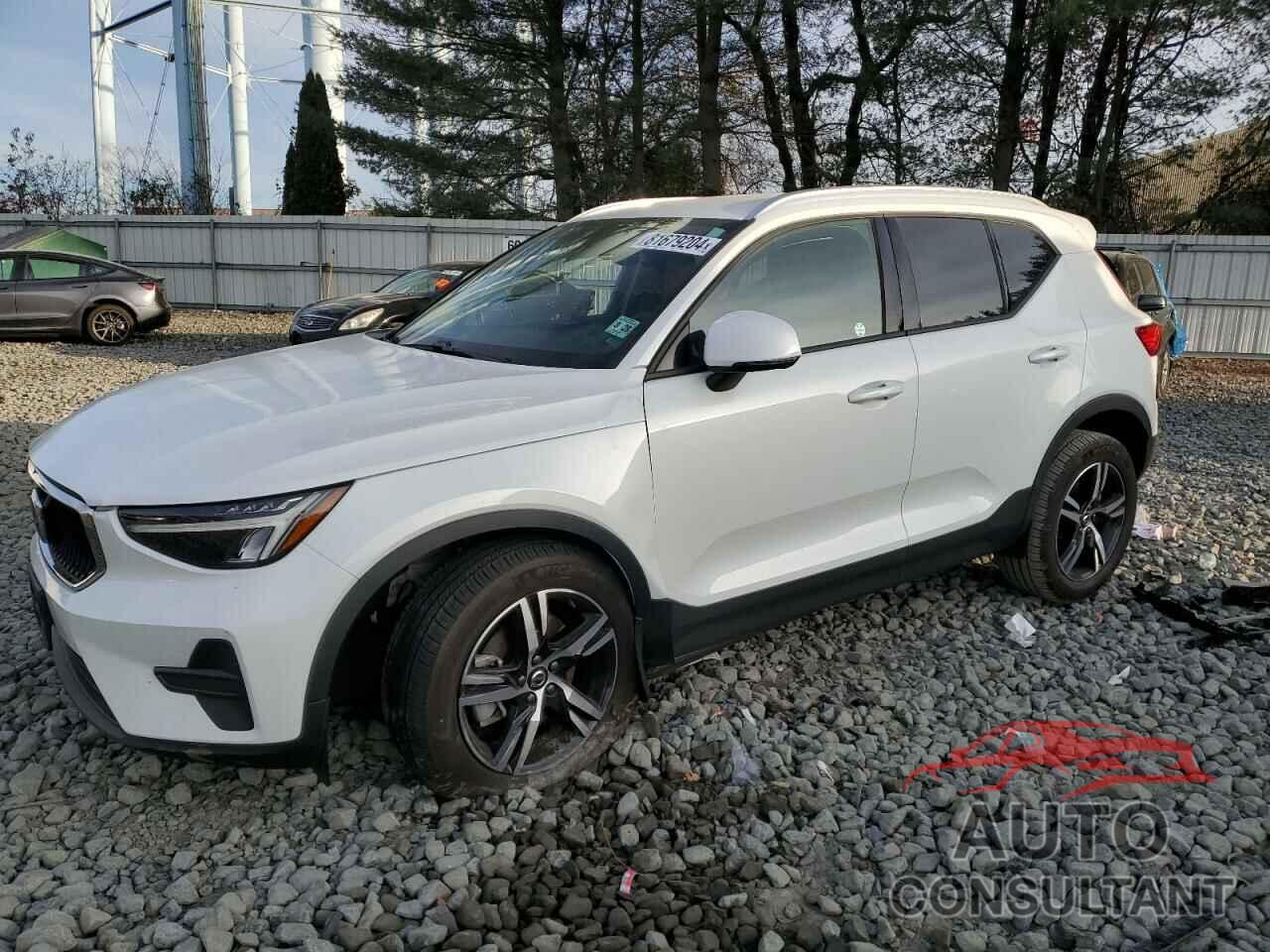 VOLVO XC40 CORE 2023 - YV4L12UV4P2924691