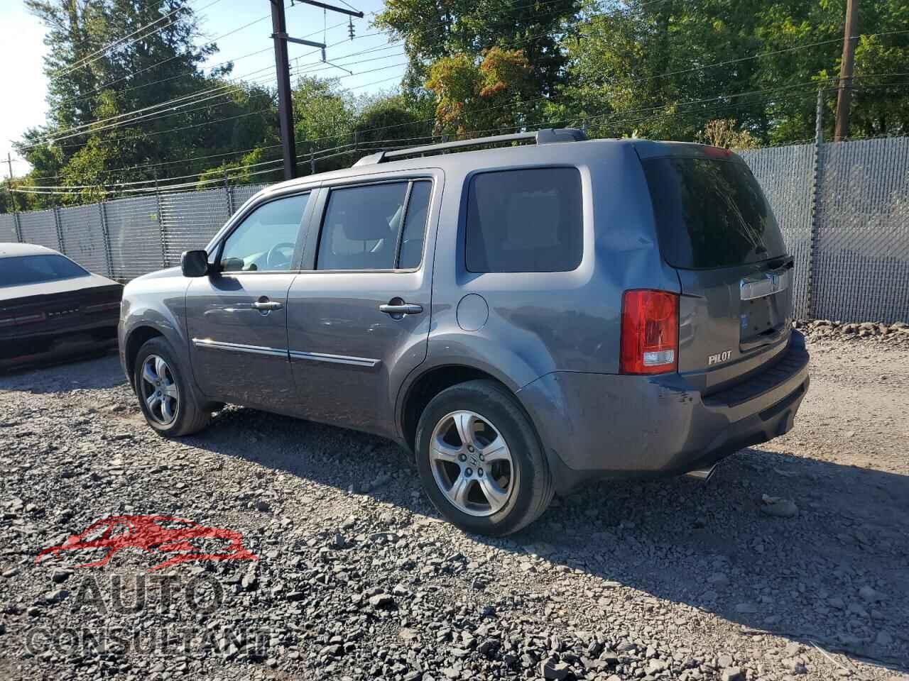 HONDA PILOT 2014 - 5FNYF4H53EB012886