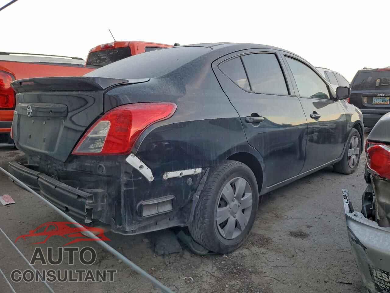 NISSAN VERSA 2017 - 3N1CN7AP3HL894550